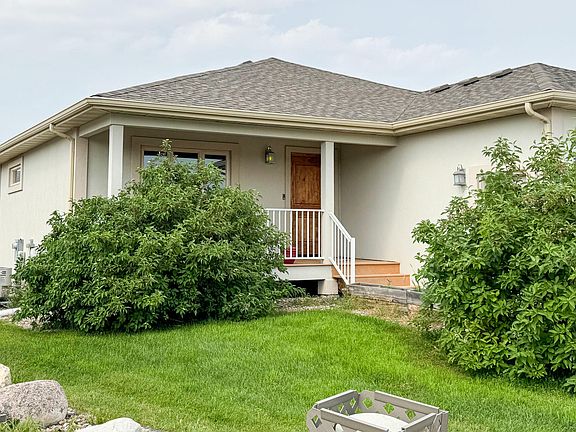 2nd image of 3904 Lillian Ct SE