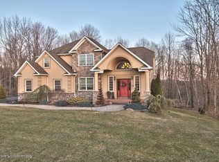 103 Stonefield Dr #L-22, Jefferson Township, PA 18436