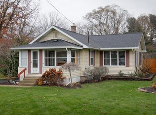 344 32nd St N, Springfield, MI 49037