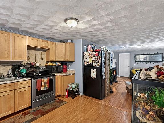 5th image of 37 Mercy St