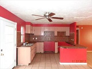2nd image of 1047 Leawood Dr