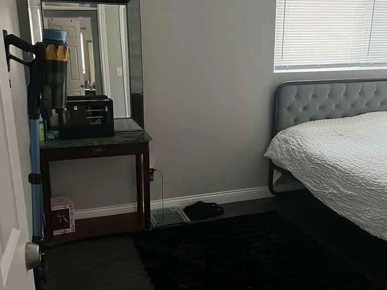 1550 Frebis Ave — Photo 3