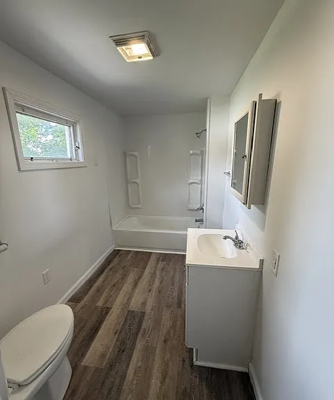 411 N Cedar Ave — Photo 8