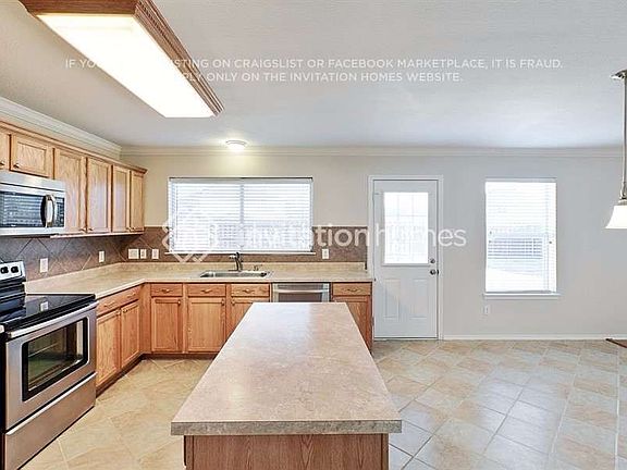 5th image of 3509 Grant St