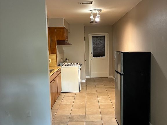 3rd image of 2013 Cullen Ave APT A