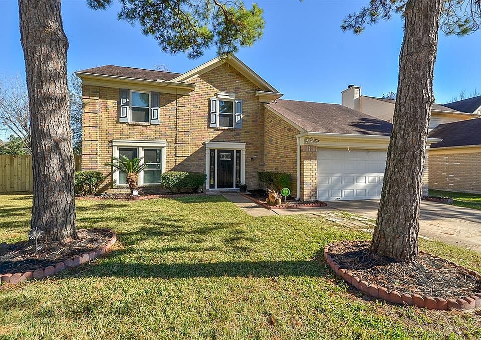 1st image of 8114 Pine Falls Dr