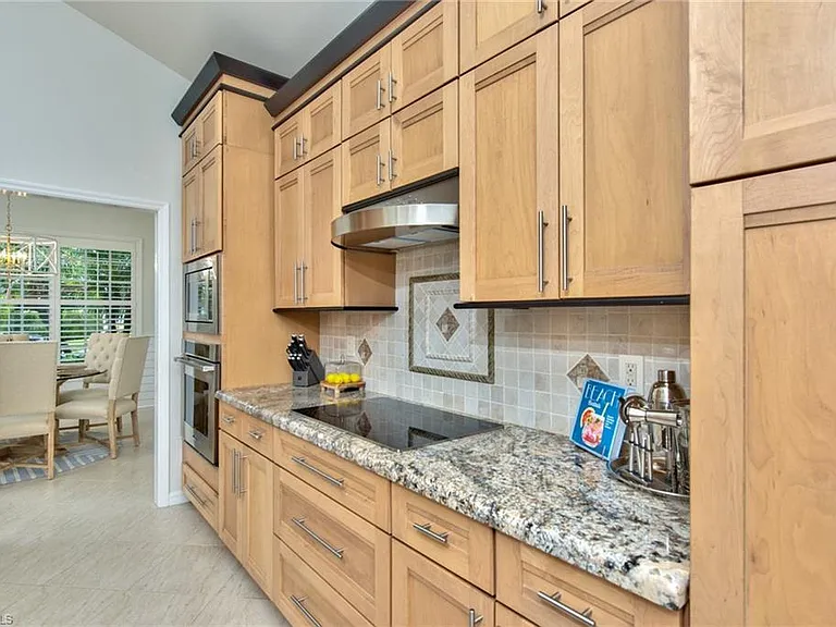1705 Marsh Run — Photo 11