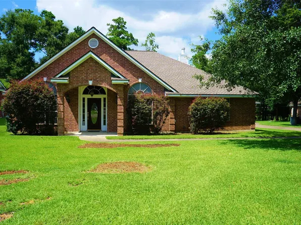 2427 Chantilly Ln, Conroe, TX 77384