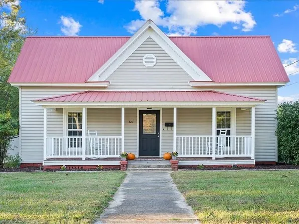 327 E 2nd St, Siler City, NC 27344