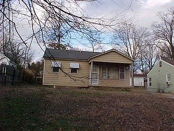 4th image of 908 Pauline St