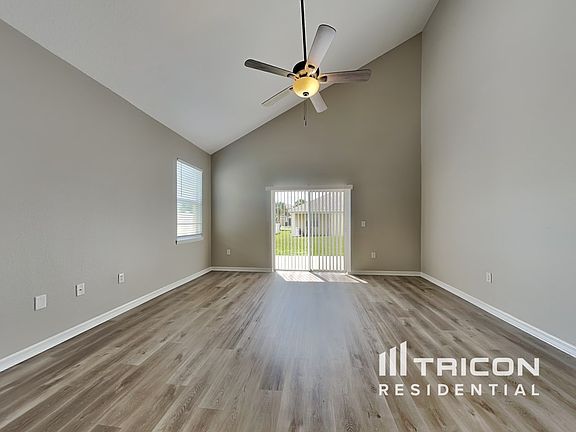 4th image of 3017 Azalea Blossom Dr