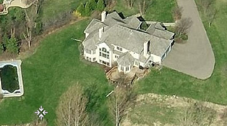 1st image of 460 Sussex Ln