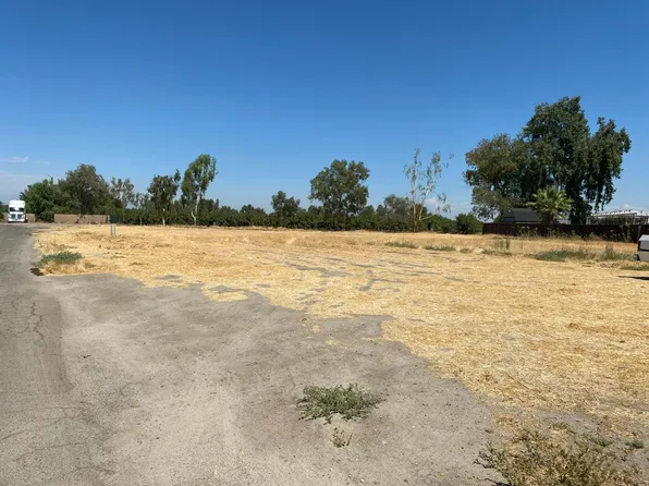 25290 W Scaggs Ave, Tranquillity, CA 93668