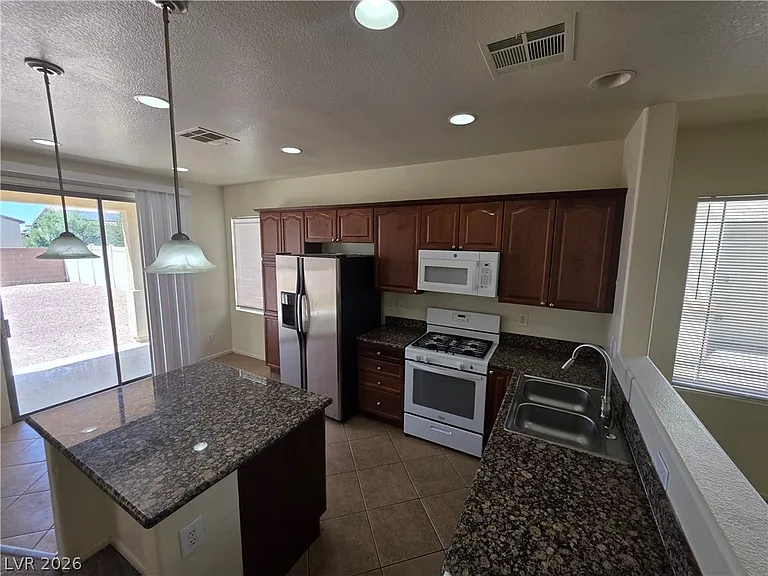 3665 Remington Grove Ave — Photo 67