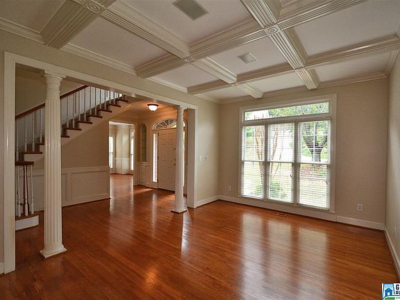 3rd image of 2467 Huntington Glen Dr