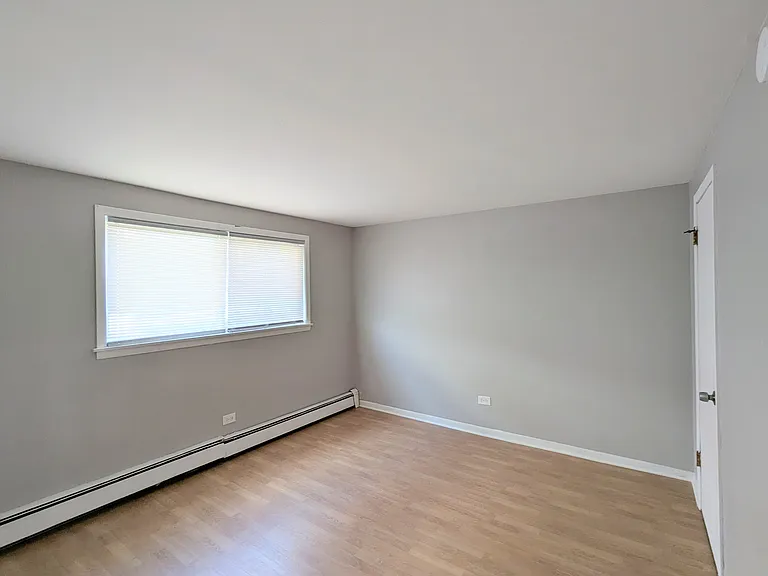 14114 S School St #1E — Photo 6