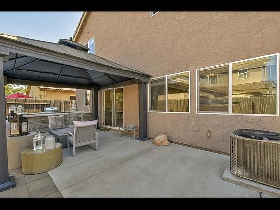 5th image of 1636 Blue Beaver Way