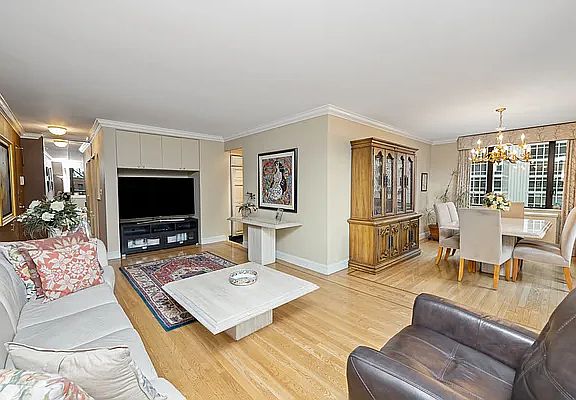 5th image of 300 E 54th St APT 11K