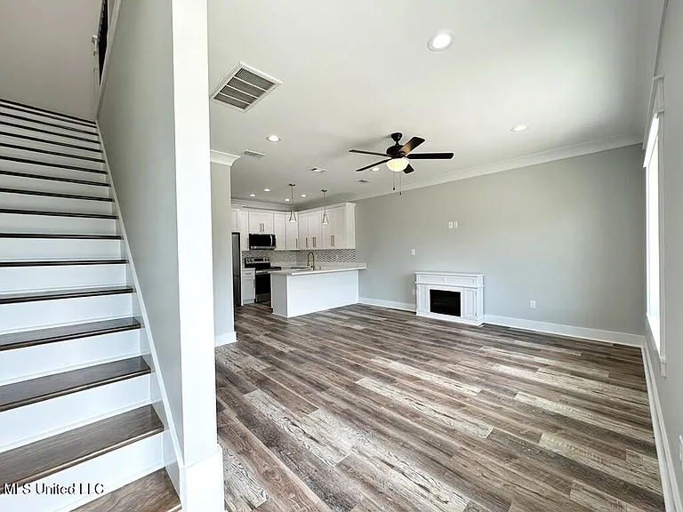 10152 Seymour Ave #A — Photo 24