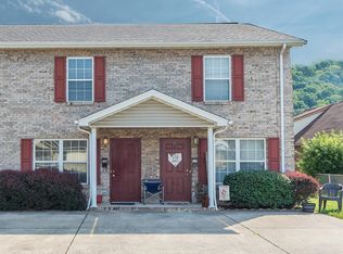 1127 Benamati Ave, Nitro, WV 25143