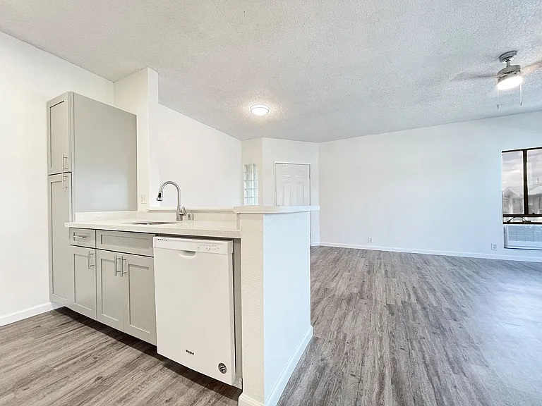 91-238 Hanapouli Cir #27I — Photo 5
