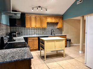 35 W Edwards St, Edmond, OK 73003