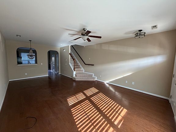2nd image of 5352 Farm House Trl