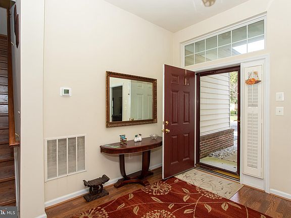 3rd image of 5810 S Marwood Blvd