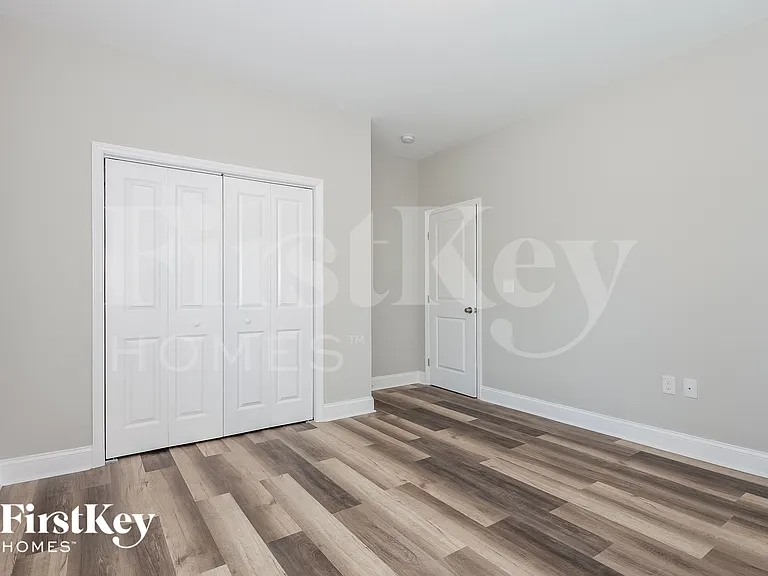 5101 Tuckaseegee Rd — Photo 10