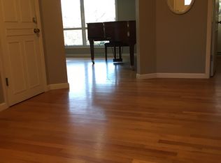 1714 N 2525th Rd, Ottawa, IL 61350