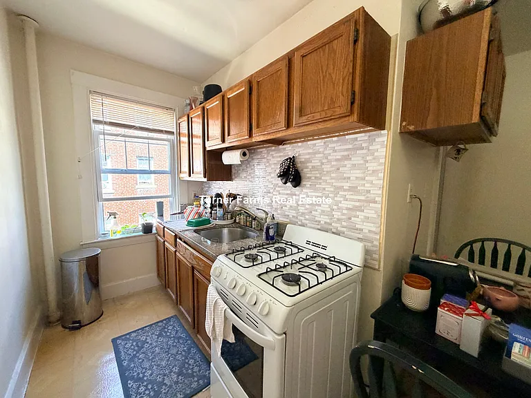 155 Summer St — Photo 8