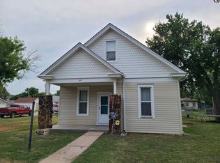 303 N Lincoln St, Marquette, KS 67464