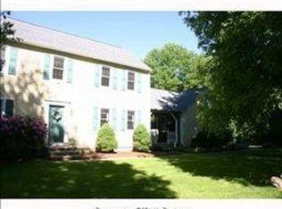 88 Tanglewood Rd, New Hartford, CT 06057