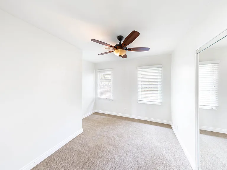 206 S Center St #A — Photo 16