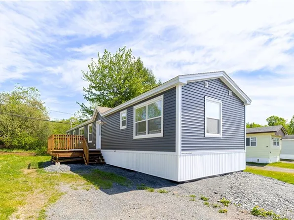 16 Tamarack Dr, Lincoln, NB E3B 6T1