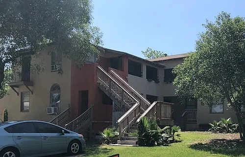 504 Elmhurst Ave Photo 1