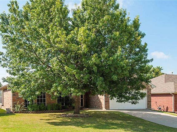 3rd image of 630 Saint Eric Dr