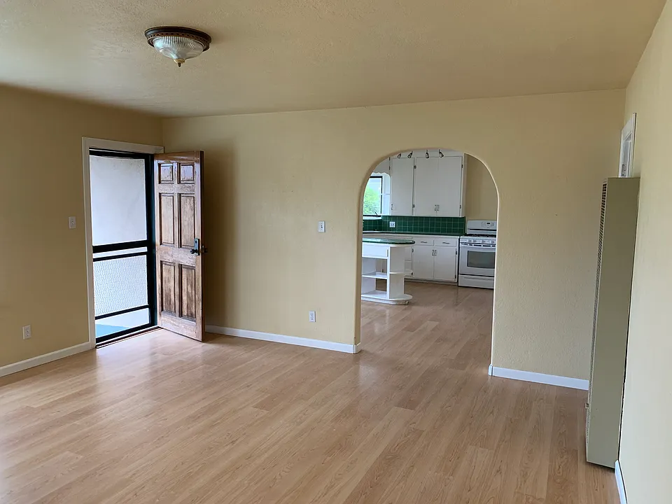 241 Pier Ave