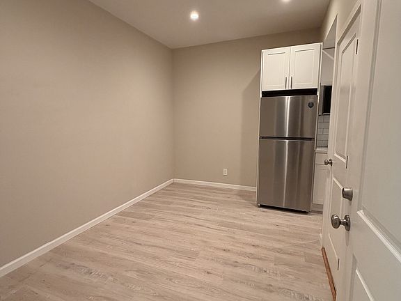 3rd image of 26 Spofford St APT 5