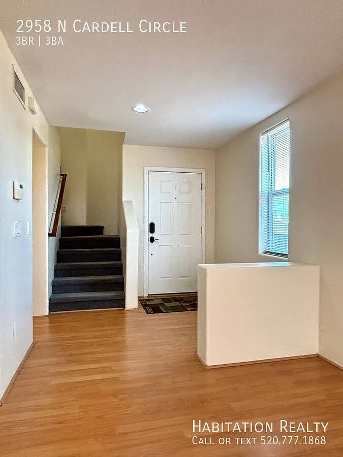 Very Private 3bd/2.5ba House + Loft + 2 Car Garage & Mountain Views! — Photo 2