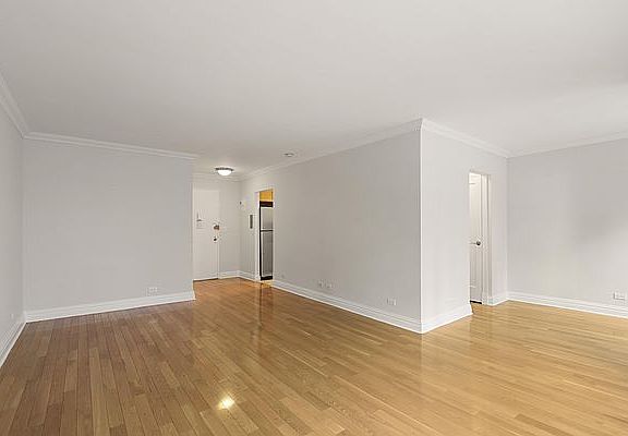 3rd image of 141 E 33rd St APT 8F