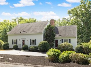 40 Garrison Rd, Hingham, MA 02043