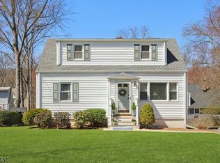 95 Holmes Oval, New Providence, NJ 07974