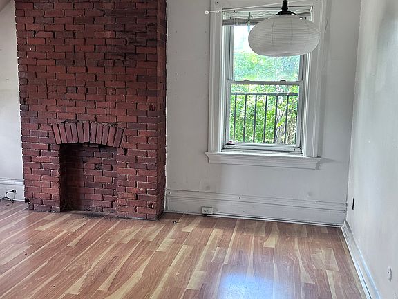 3rd image of 5807 Bartlett St APT 6