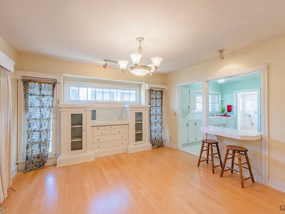 2nd image of 2409 Park Way