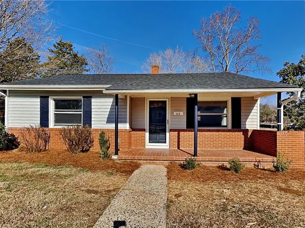 115 Sunrise Cir, Randleman, NC 27317