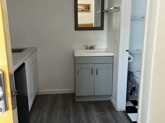 3rd image of 3901 Pioneer Trl #111