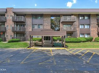 1423 Woodbridge Rd APT 2C, Joliet, IL