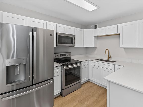 2nd image of 721.5 Seminole Ave