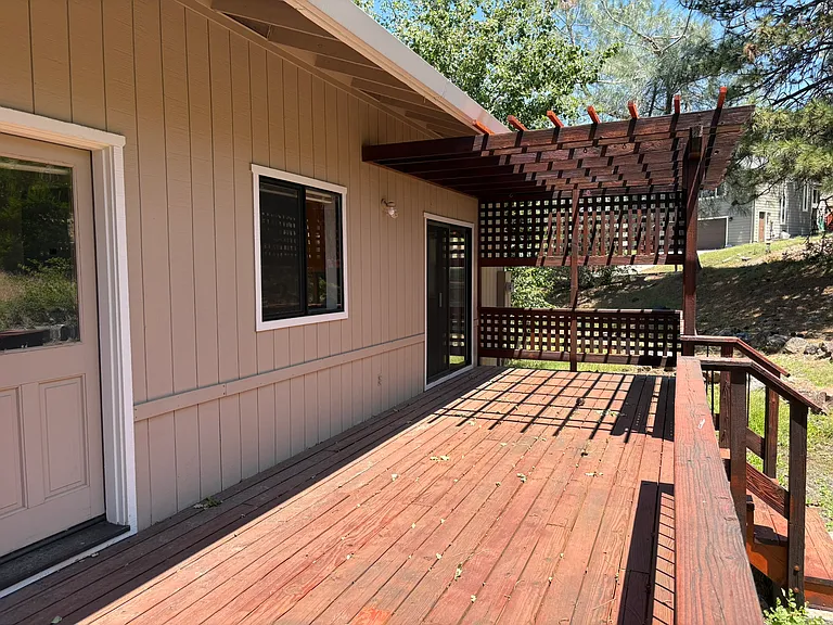 939 Fairway Ct — Photo 6
